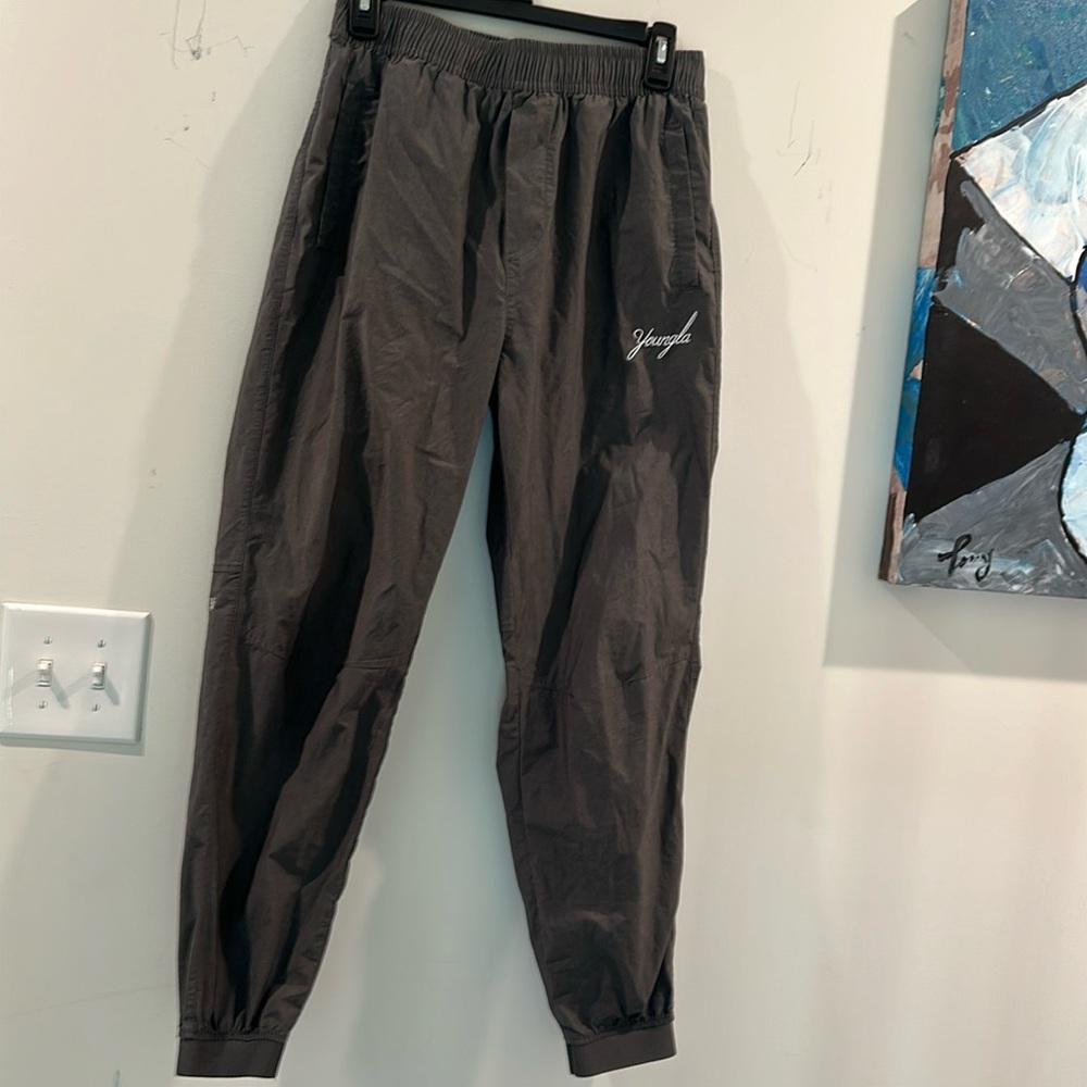 YOUNGLA JOGGERS SIZE MEDIUM